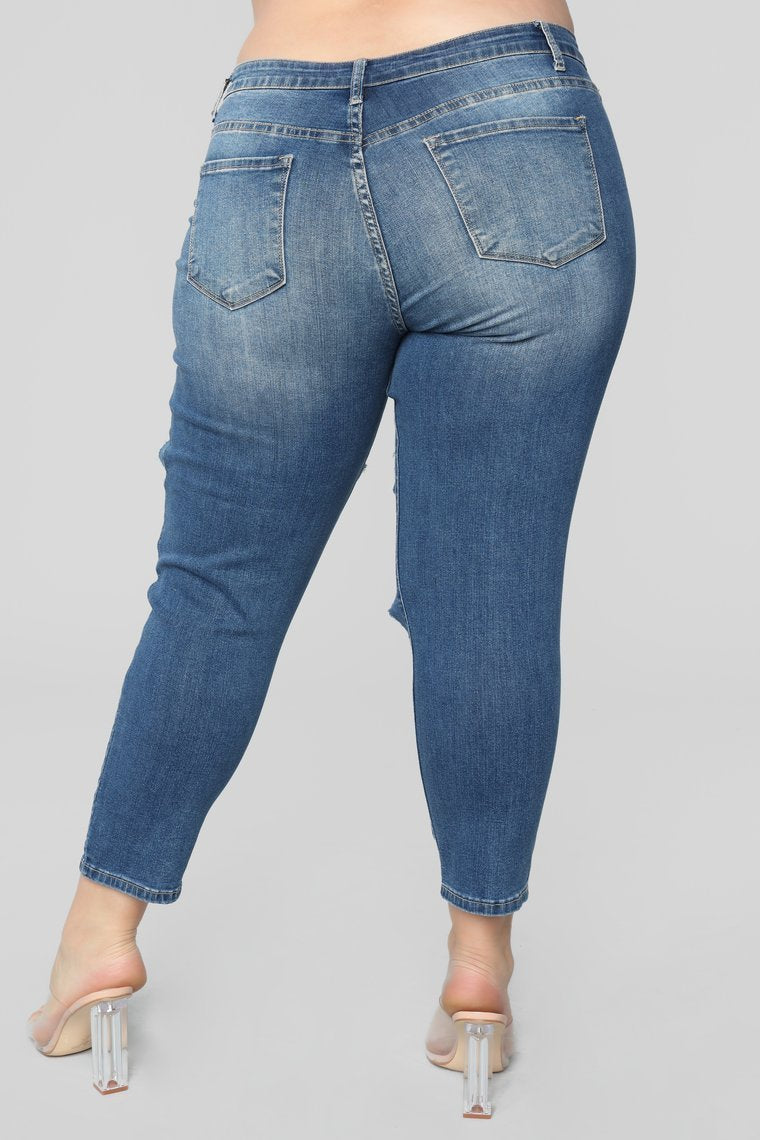 Yes That's Me Skinny Jeans - Medium Blue Wash