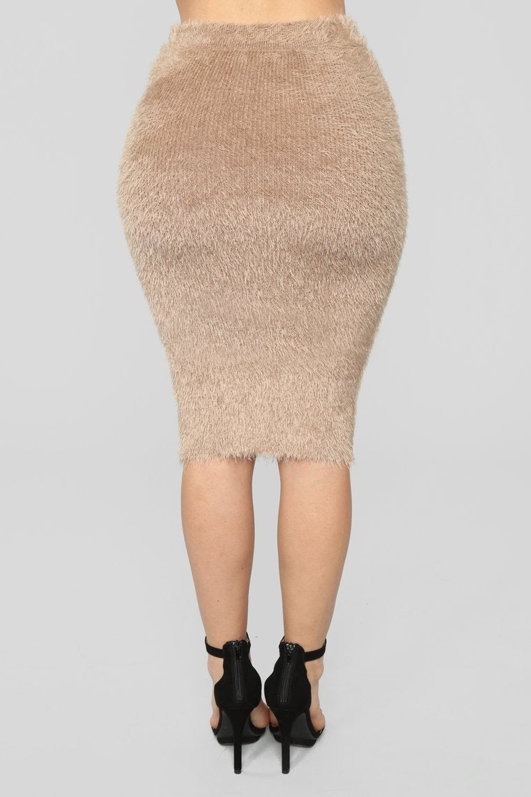 Feel The Fuzzy Skirt Set - Mocha