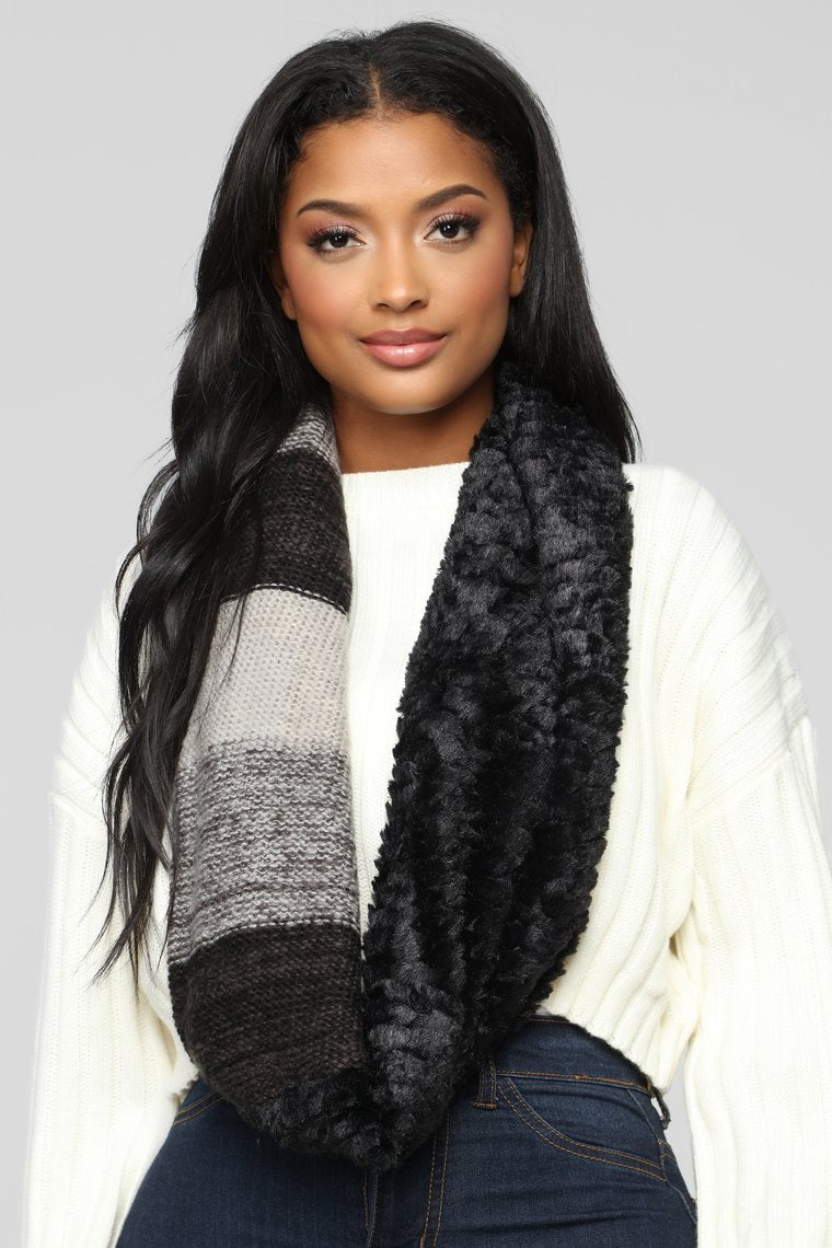 Bundle Up Scarf - Black