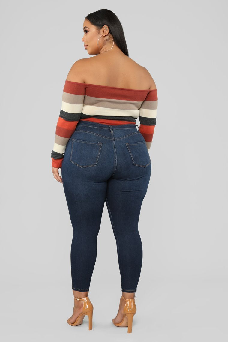 Classic Mid Rise Jeans Shorter Length - Dark Denim