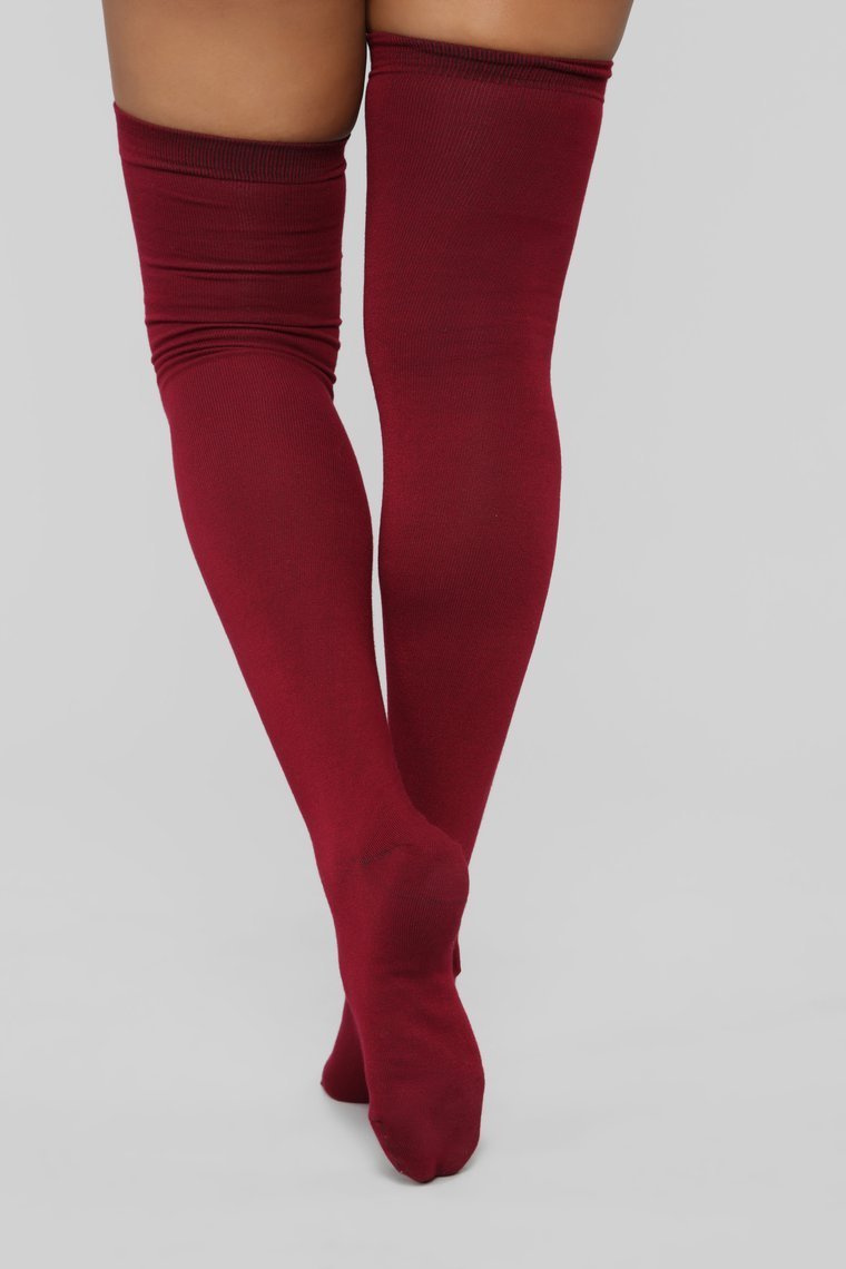 You Kneed This Knee High Socks - Burgundy