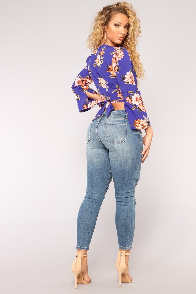 Yes That's Me Skinny Jeans - Medium Blue Wash