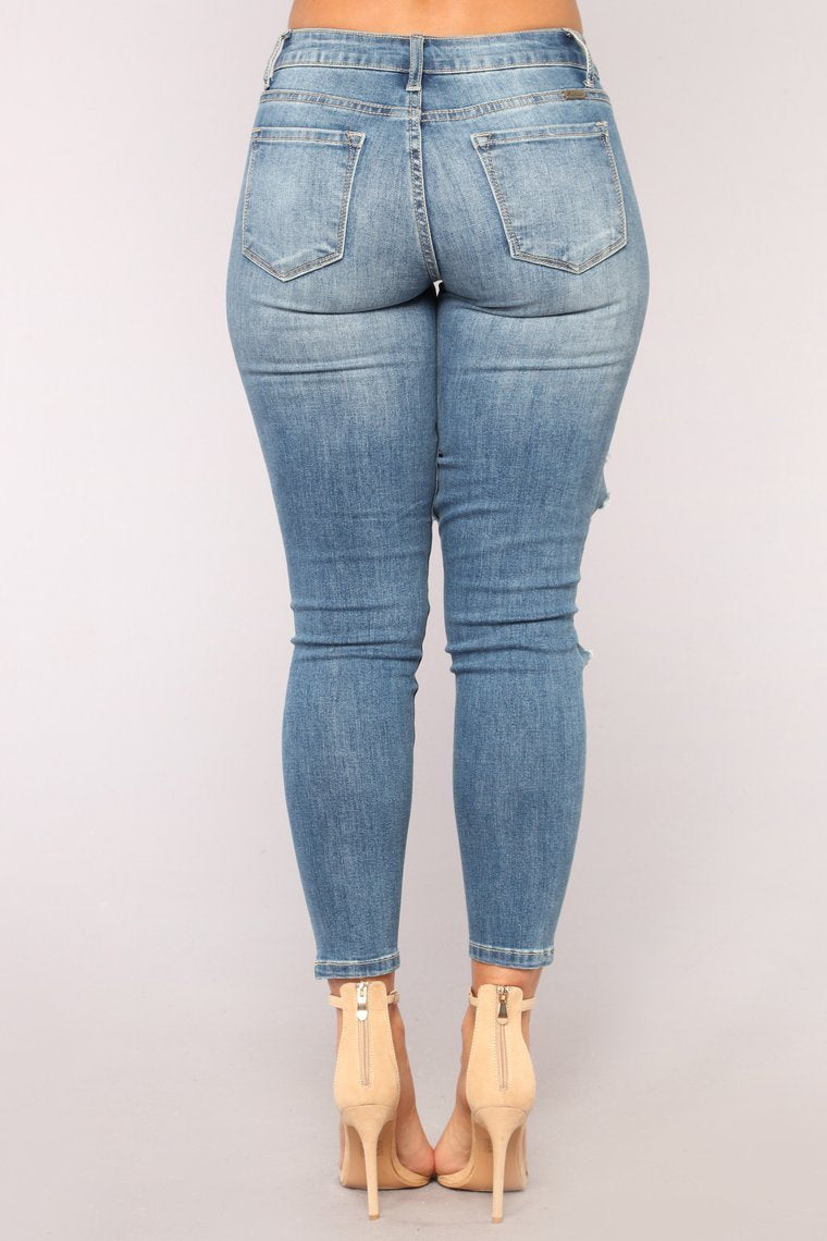 Yes That's Me Skinny Jeans - Medium Blue Wash