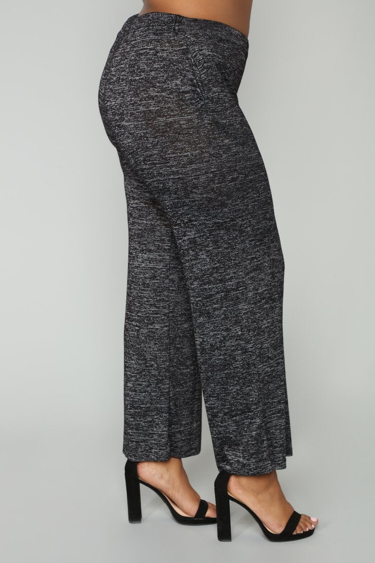 Still Chillin' Set - Black