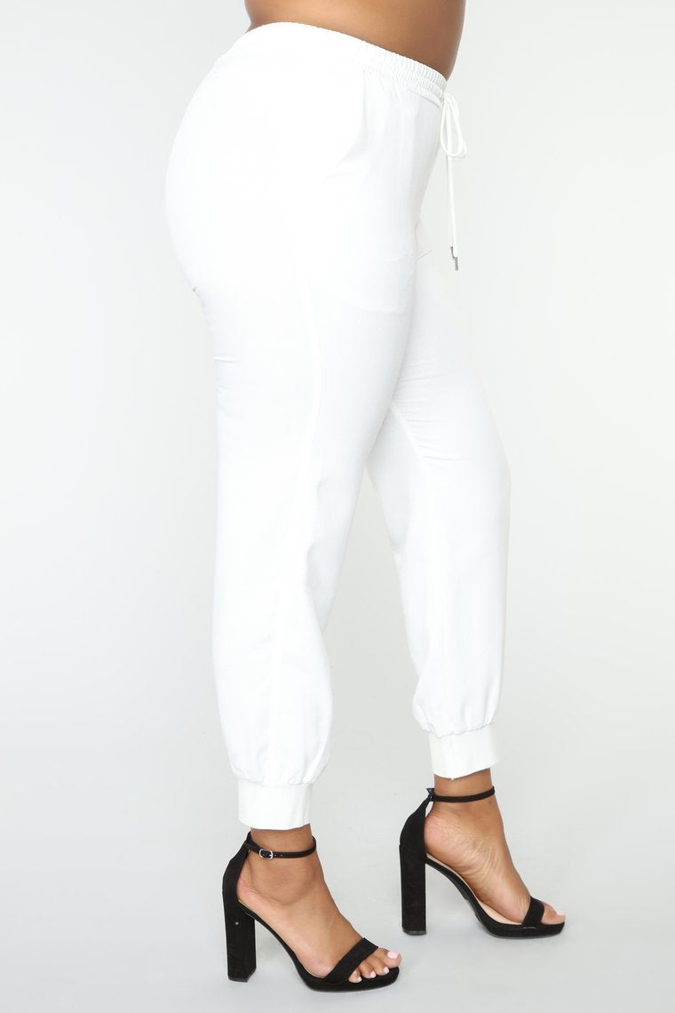 Leyle Jogger Pant - White