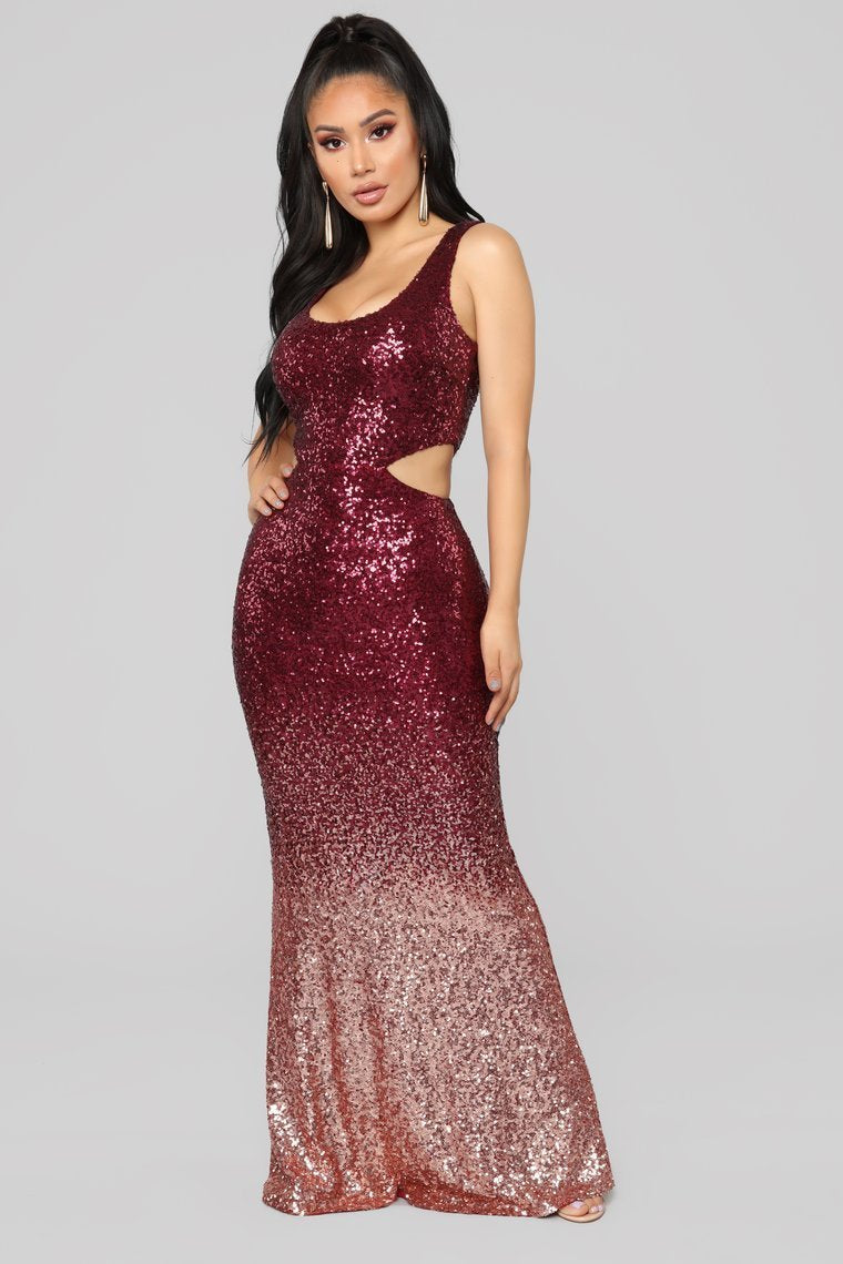 Spot Light Sequin Dress - Burgundy