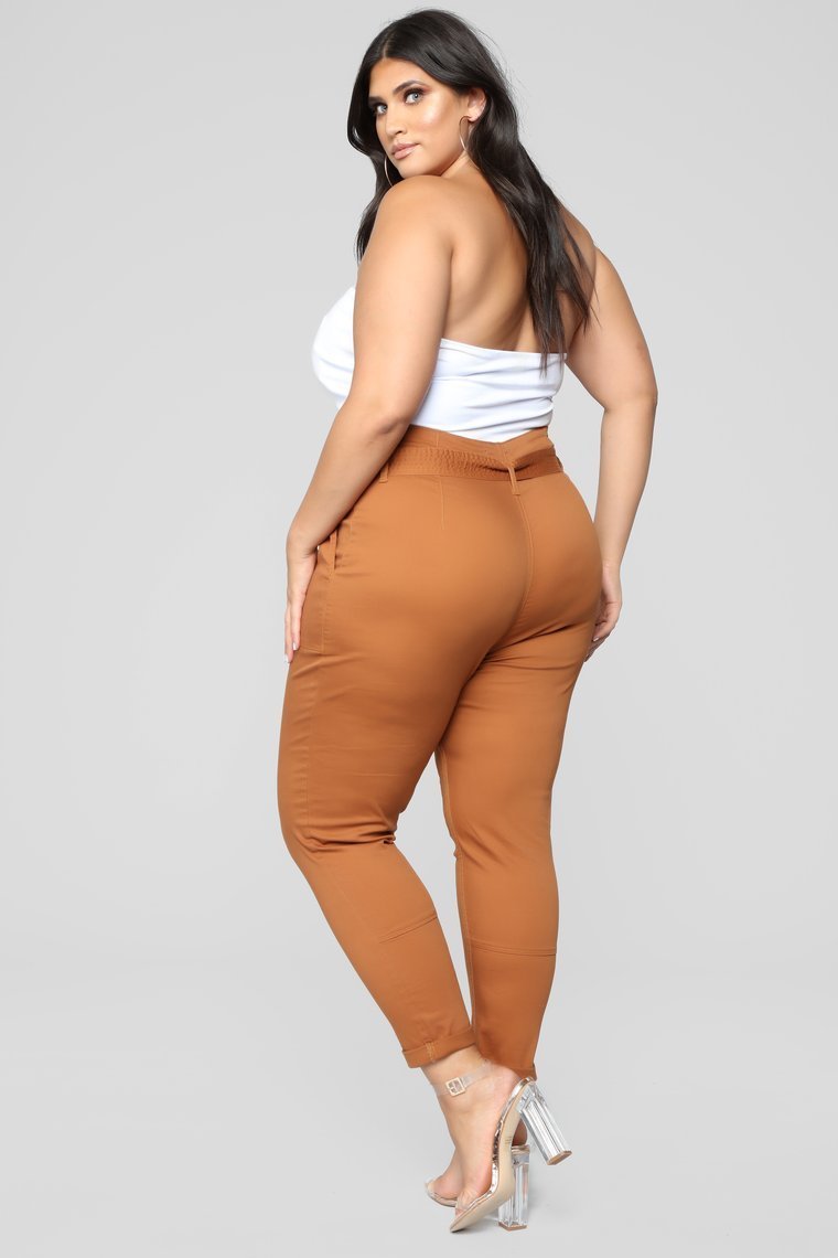 Here's The News High Rise Pants - Cognac