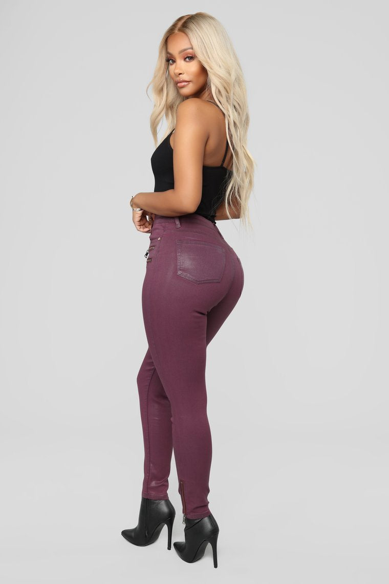 Lookin' Good High Rise Pants - Burgundy