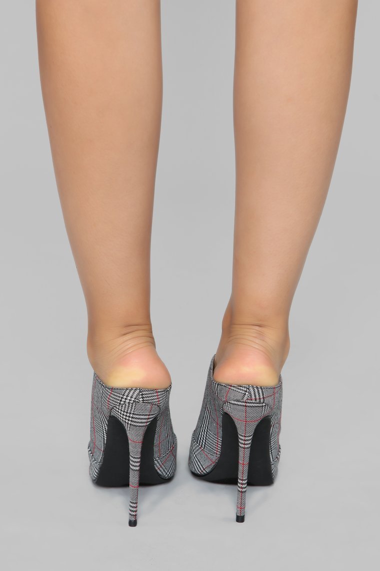 Give Me The Sass Mule Pump - Plaid