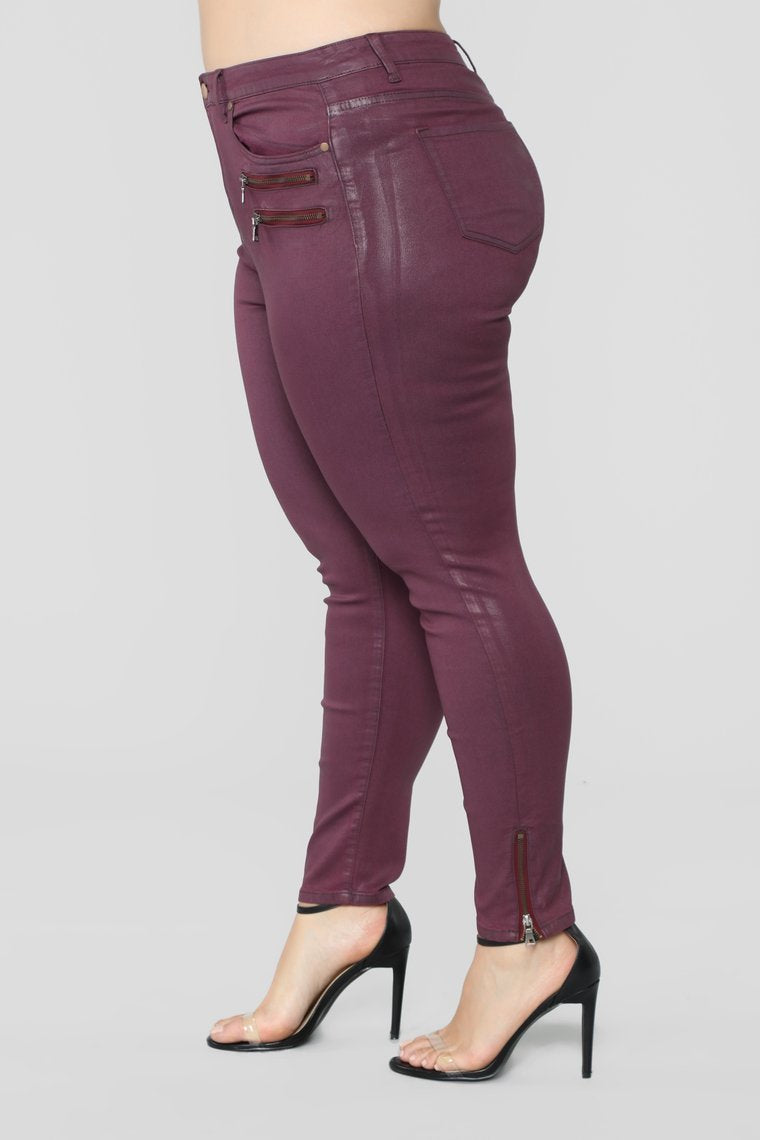 Lookin' Good High Rise Pants - Burgundy