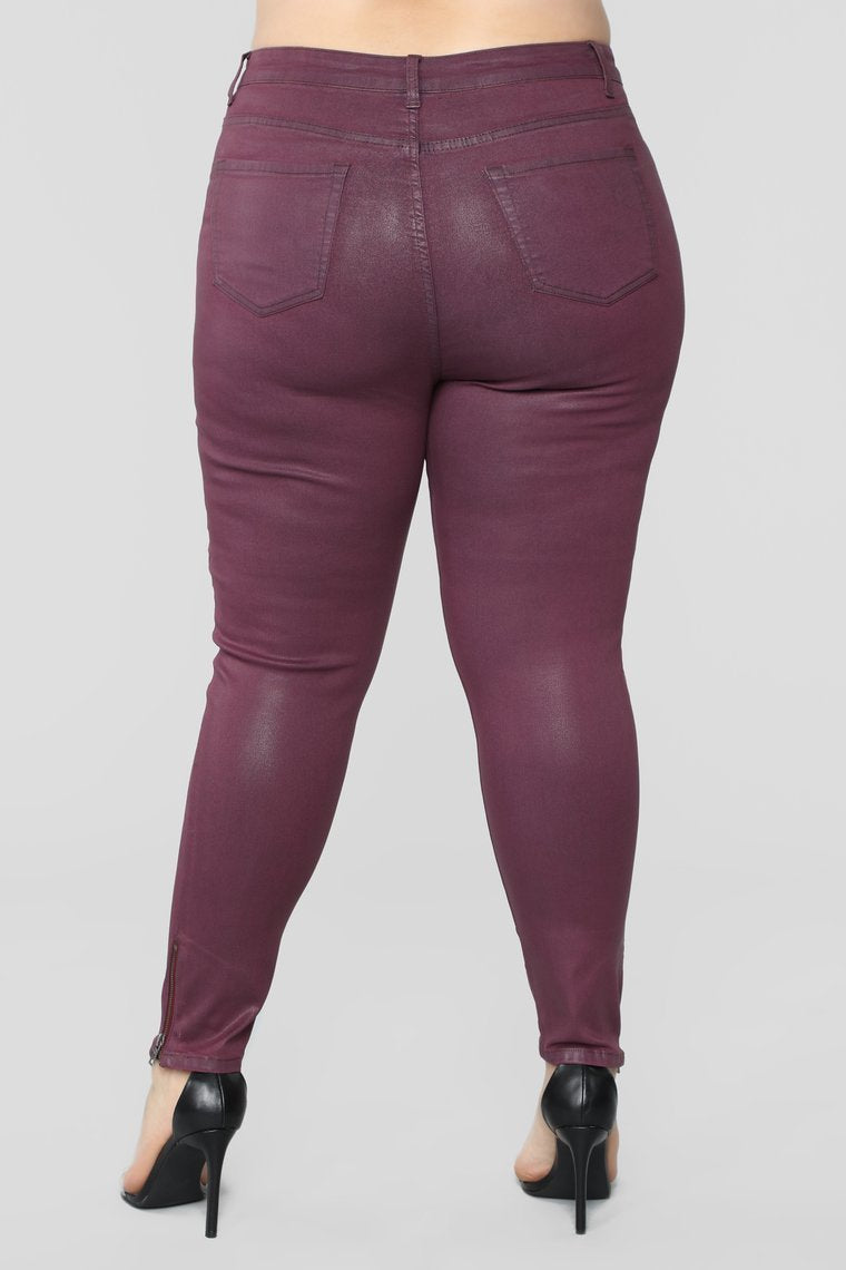 Lookin' Good High Rise Pants - Burgundy
