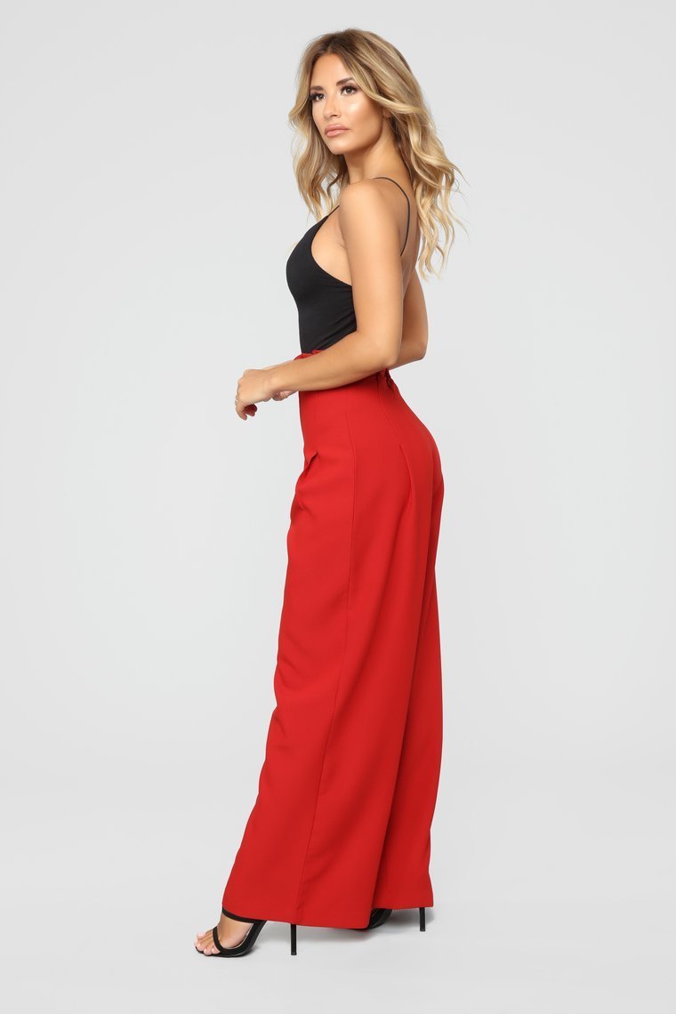 Gardons les pantalons simples-rouille