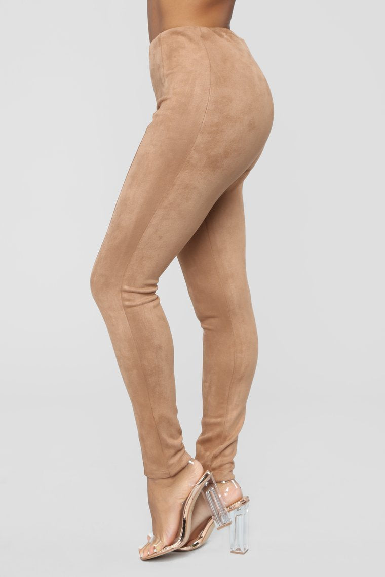 You Know Who I Am Suede Leggings - Mocha