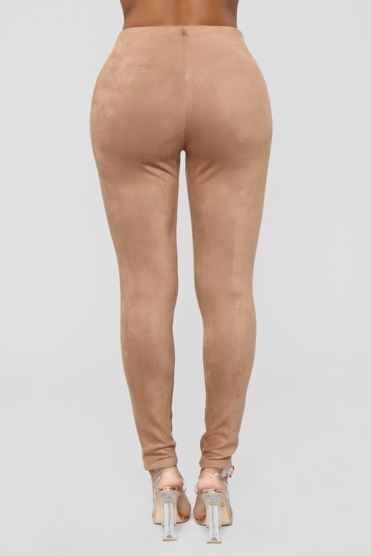 You Know Who I Am Suede Leggings - Mocha