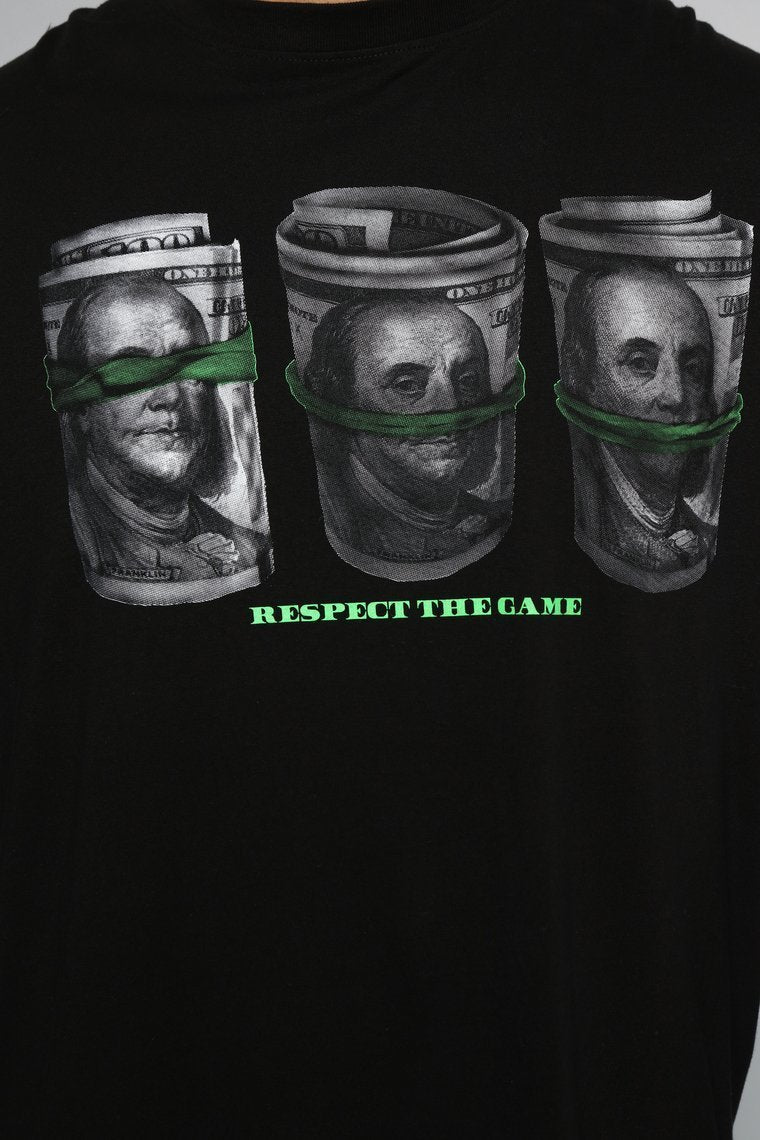Je ne vois que des t - shirts à manches longues.