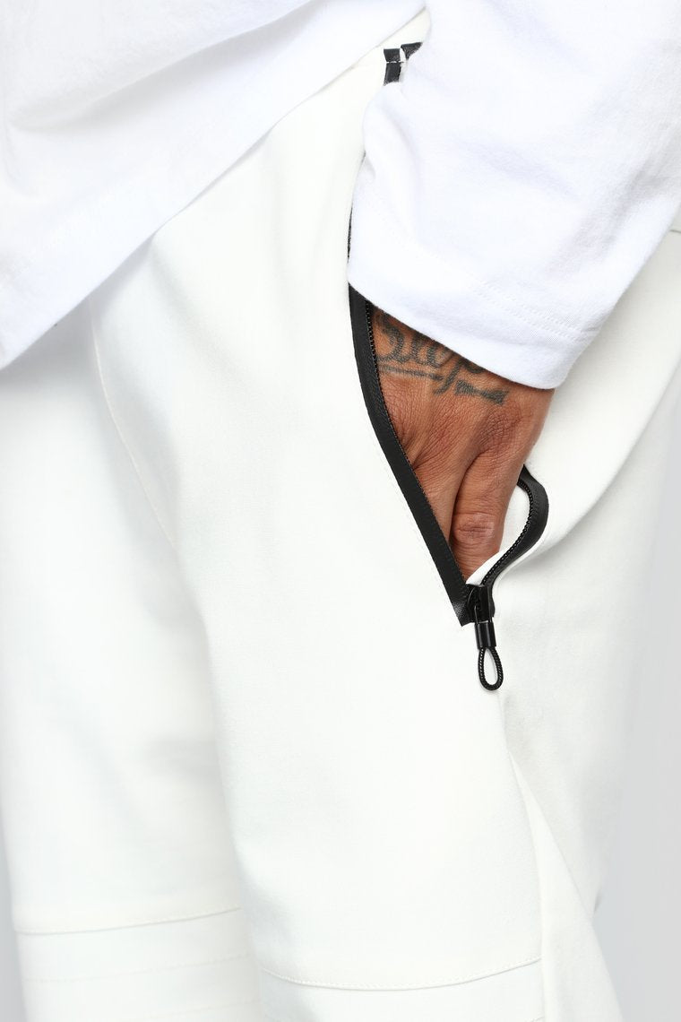 Penn Joggers - White