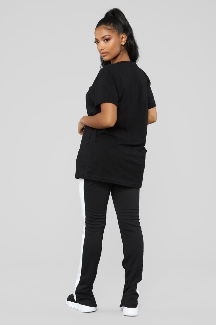 Essential V Neck Tee - Black