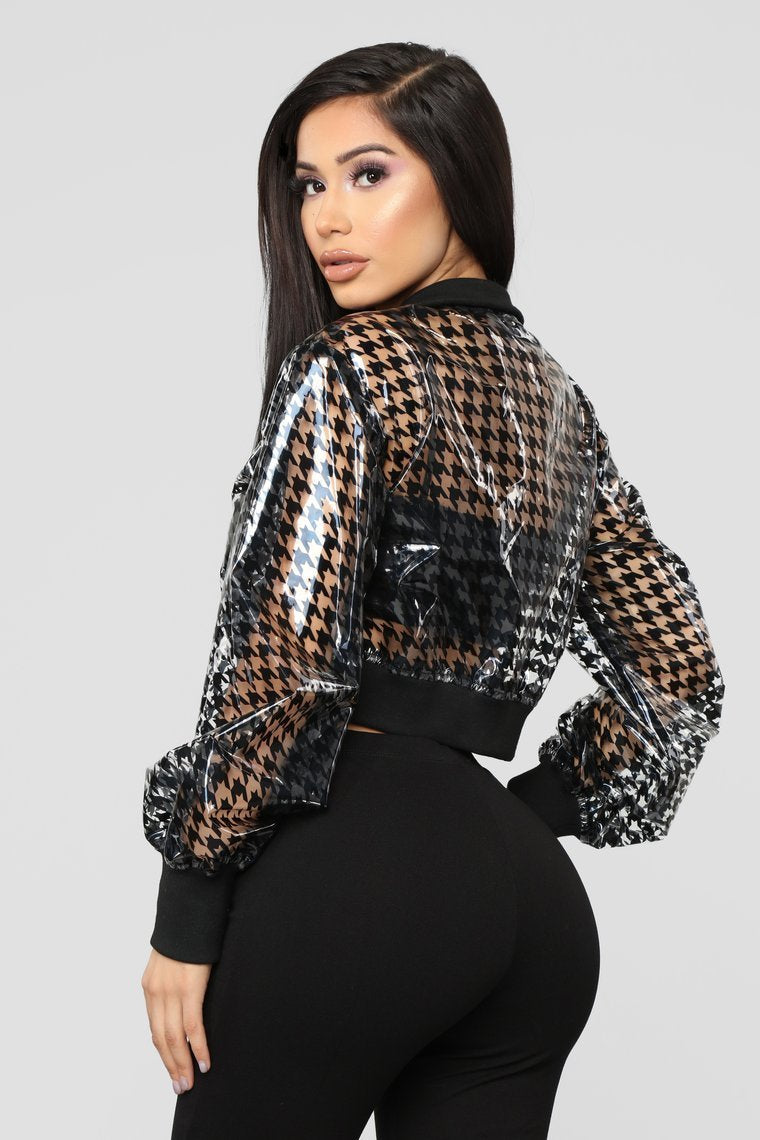 Arrête de m'embêter avec ma veste PVC.