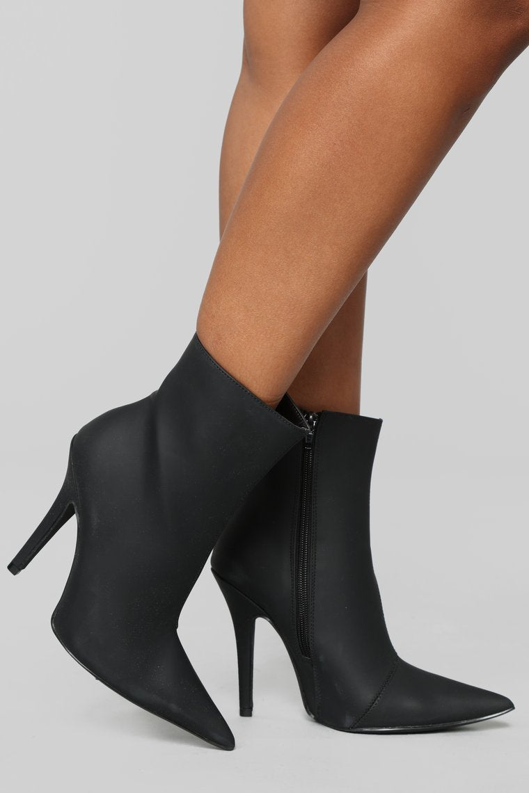 Every Little Thing I Do Heeled Bootie - Black