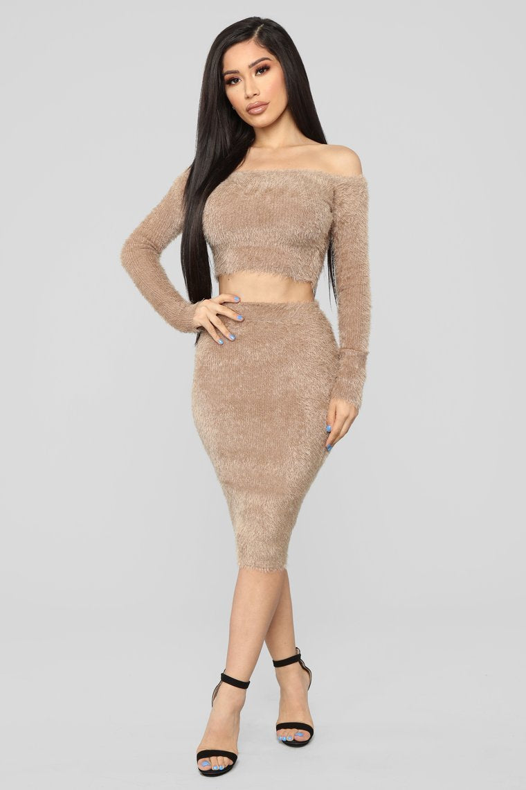 Feel The Fuzzy Skirt Set - Mocha