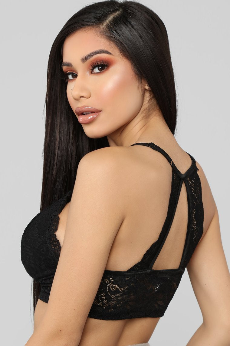 Keep My Heart Lace Bralette - Black