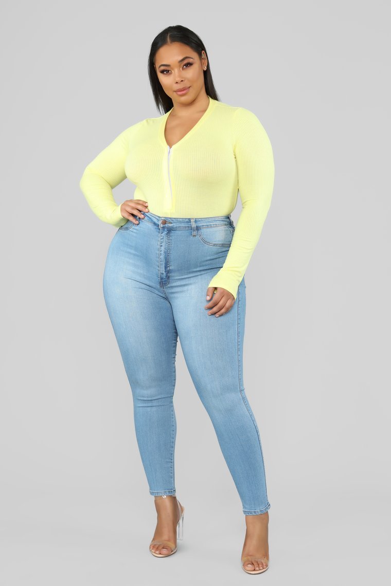 Classic High Waist Skinny Jeans Shorter Length - Light Wash
