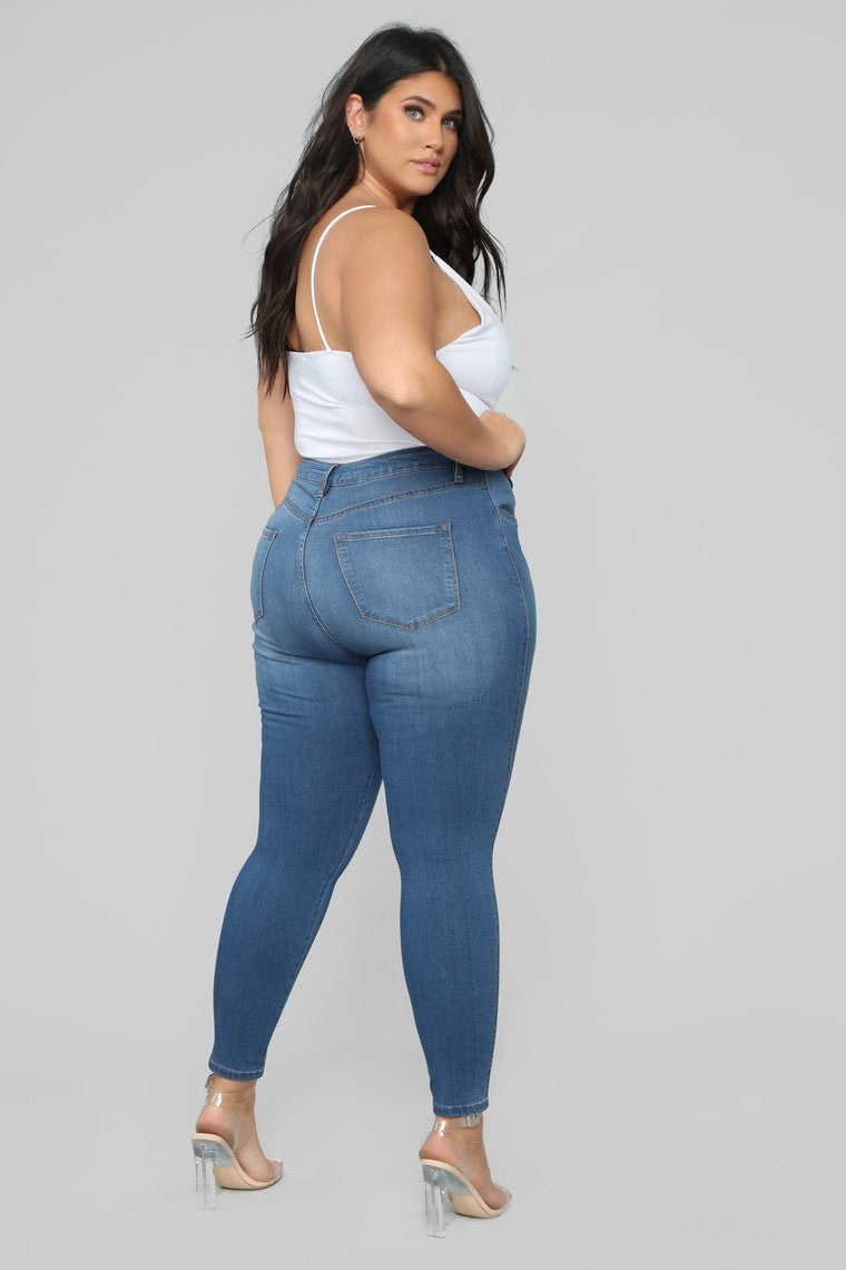 Jean classique à taille moyenne plus courte - Délavage bleu moyen