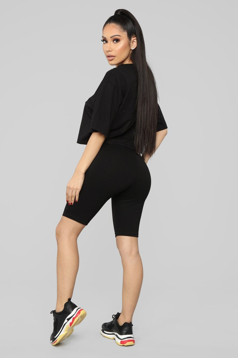 Haut brillant à lèvres Poppin '- Noir