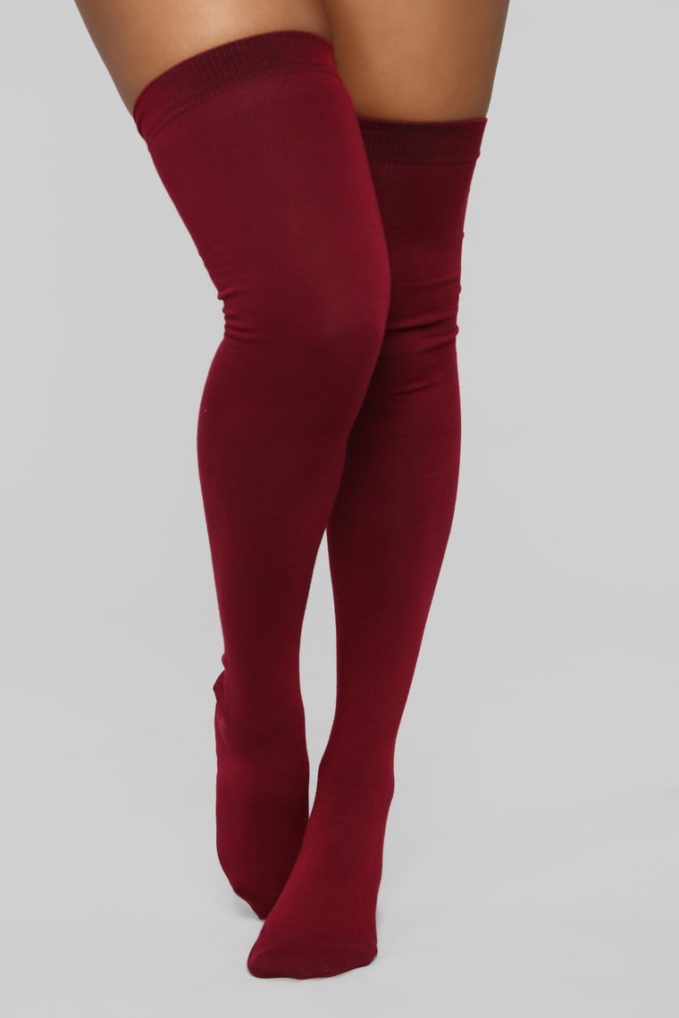 You Kneed This Knee High Socks - Burgundy