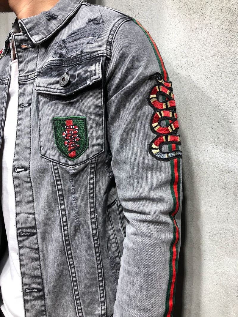 VESTE EN JEAN TRUCKER AVEC PATCH SERPENT 3930