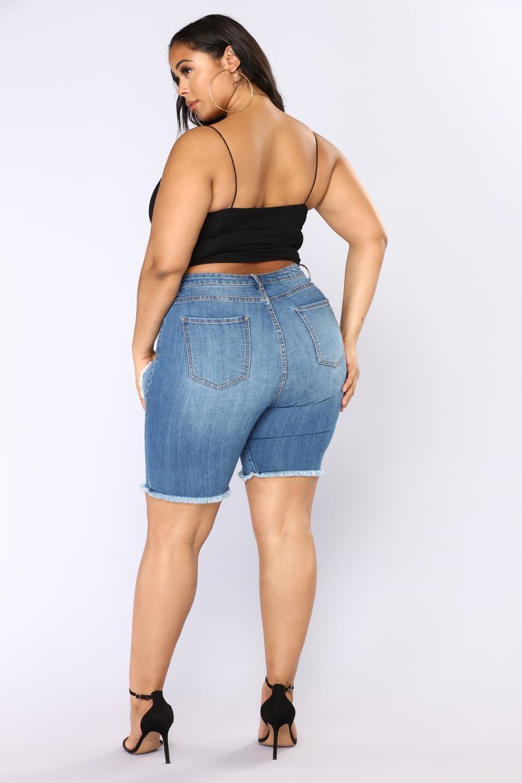 Khloe II Shorts - Medium Wash